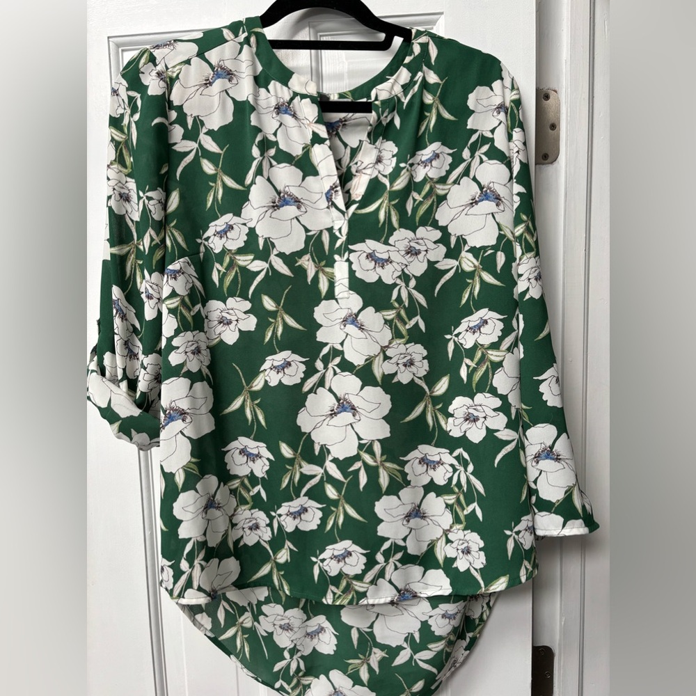 Daniel Rainn floral blouse size L